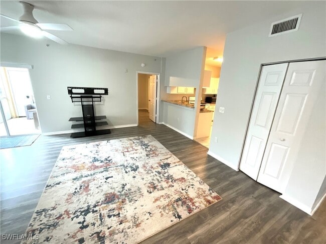 Building Photo - 6490 Aragon Way
