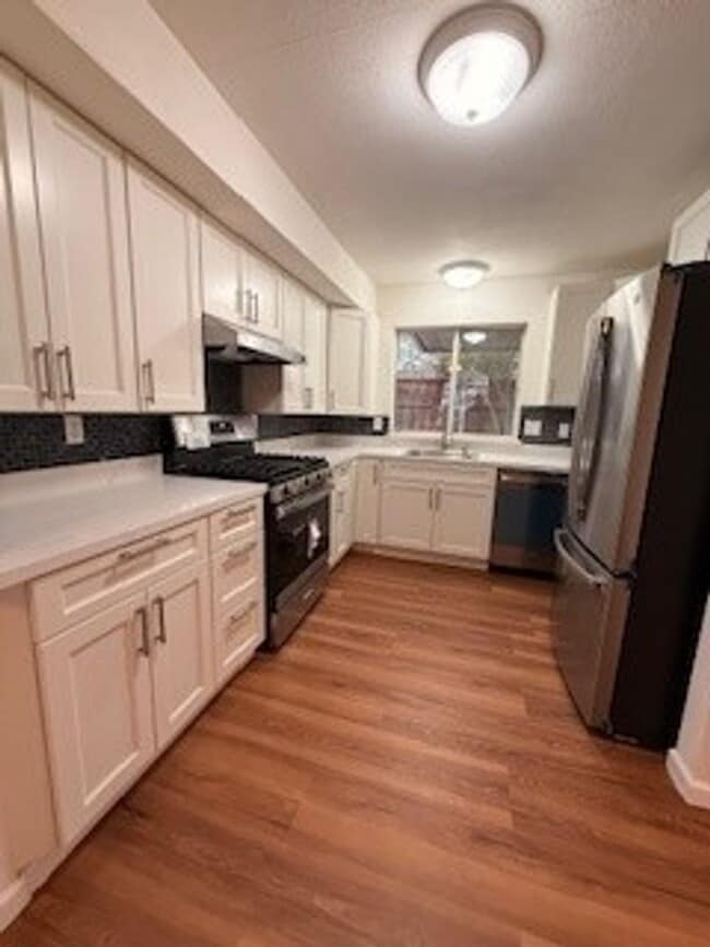 Building Photo - New Bedford Village