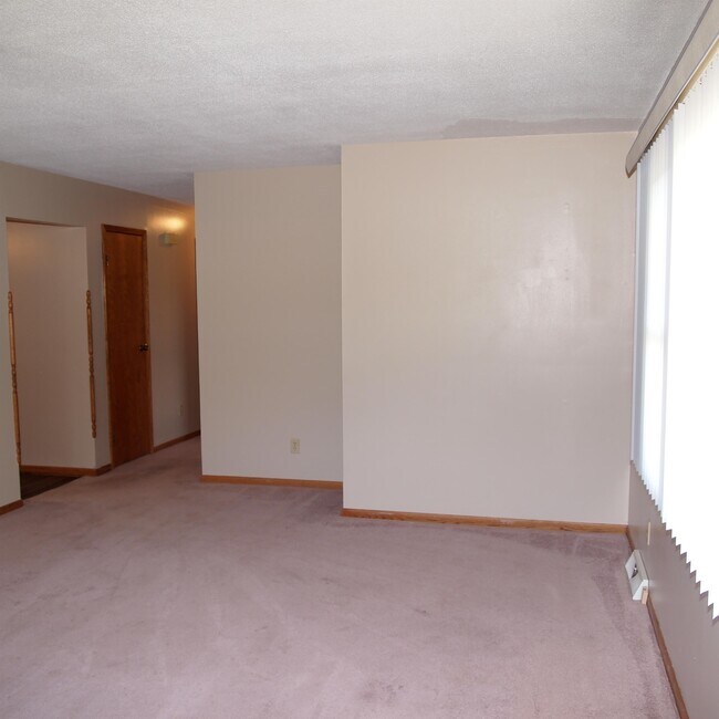 Foto del edificio - 5251 Hudson Rd