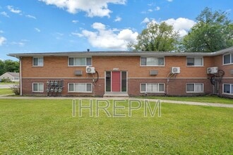 Building Photo - 2279 Holt Ave