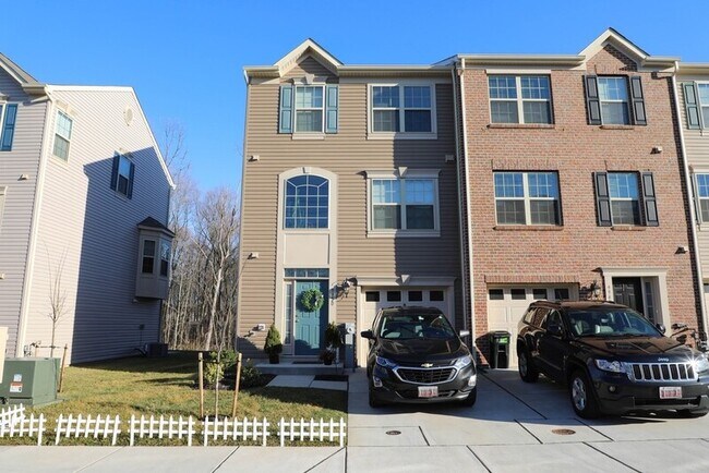 Foto del edificio - 9950 Ravenhurst Rd