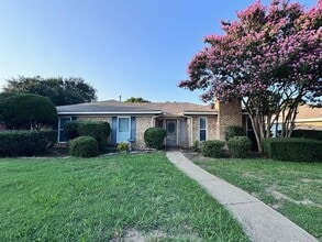 Building Photo - 3213 Steven Dr