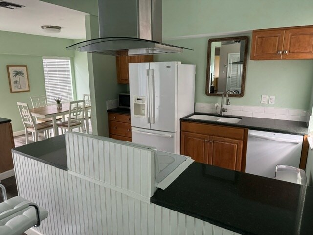 Building Photo - 4607 SE Binnacle Way