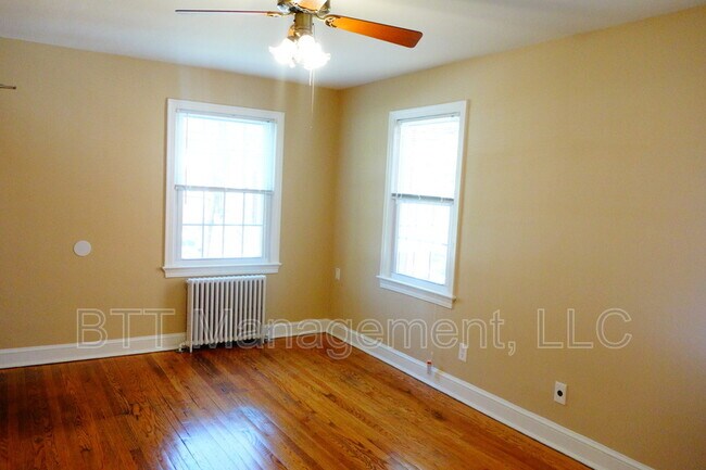 Foto del edificio - 8401 Greenwood Ave