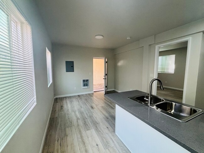 Building Photo - 7251 Elk Cir