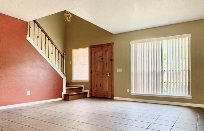 Building Photo - 20615 Valley Wells Dr