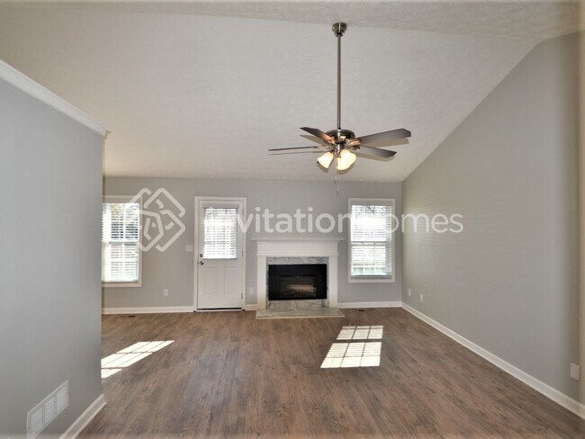 Foto del edificio - 389 Shoal Ct