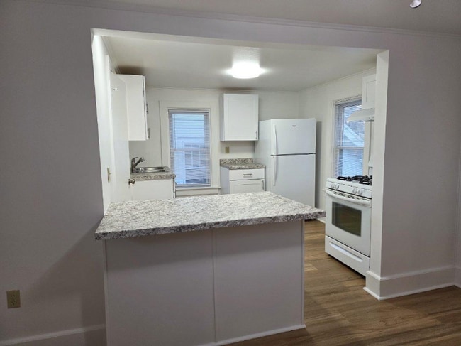 Foto del edificio - 108 Poplar St