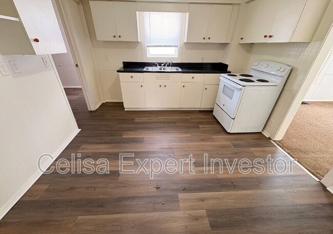 Foto del edificio - 5506 Webster St