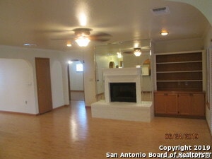 Building Photo - 6303 Mission Hills Dr