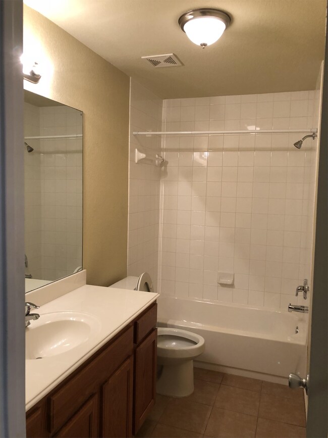 Foto del edificio - 21447 W Wallis Dr