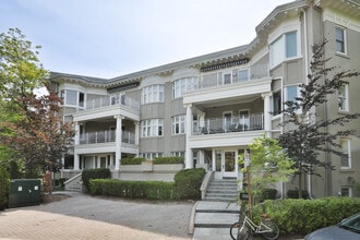 Building Photo - 75 Crescent Rd