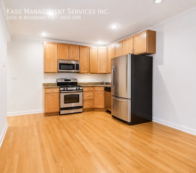 Building Photo - 2856 W Rosemont Ave