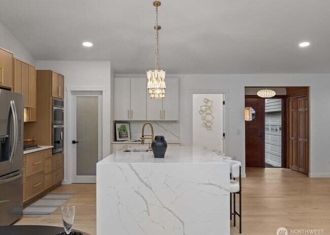 Foto del edificio - 14244 Redmond