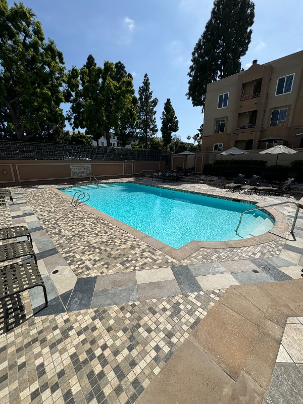 Building Photo - 3520 Lebon Dr