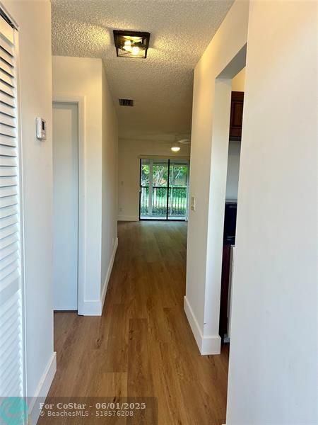 Foto del edificio - 10342 NW 11th St