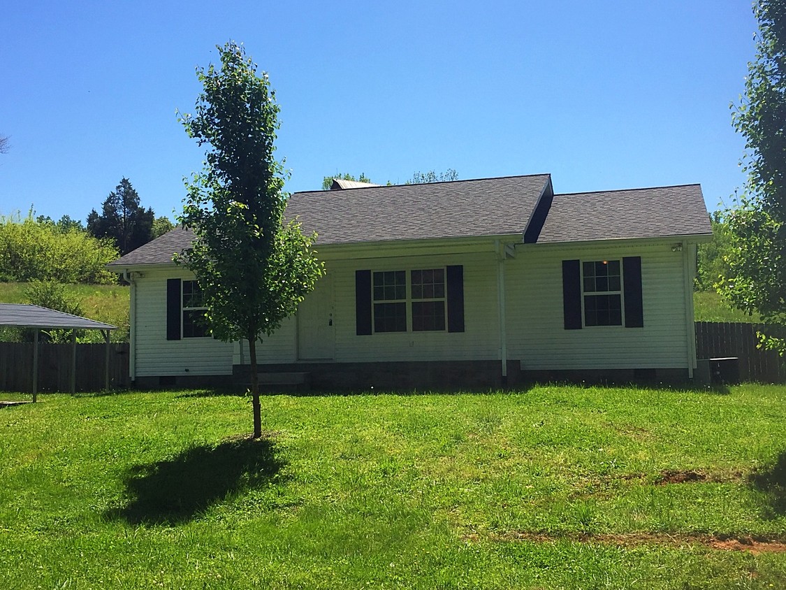 Primary Photo - 605 Johnson Rd