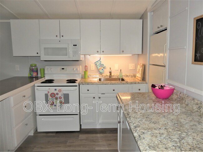 Foto del edificio - 135 Edgewater Dr