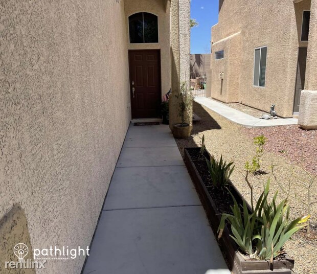 Foto del edificio - 5 br, 2.5 bath House - 9805 N Fast Elk St ...