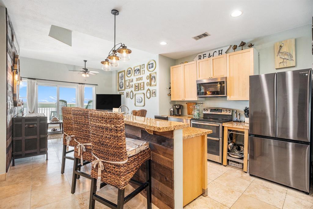 Foto principal - 9420 Seawall Blvd