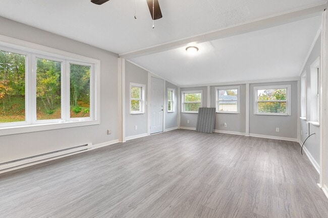 Building Photo - 210 Roanoke St