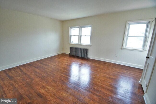 Foto del edificio - 2919 Clearview Ave