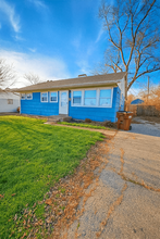 Building Photo - 4415 Thompson Dr