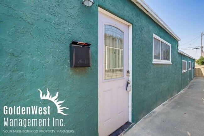 Building Photo - Charming 2Bdm 1Ba home!