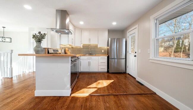 Foto del edificio - 31 Cheryl Dr