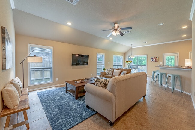 Photo - University Heights Apartments