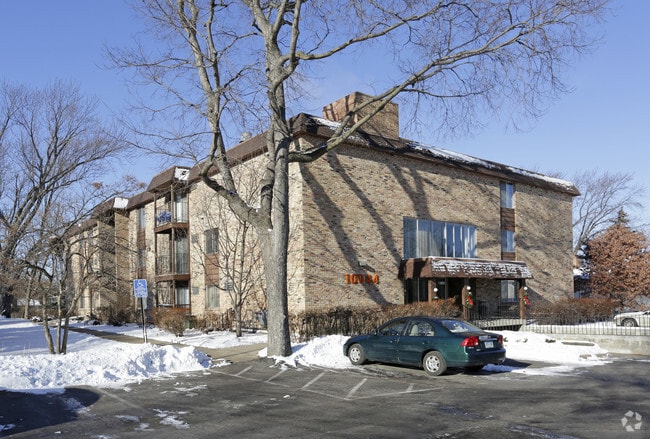 Building Photo - Nicollet Woods Apartments