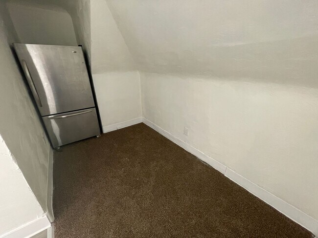 Photo - Updated 1 bedroom apartment in Munhall