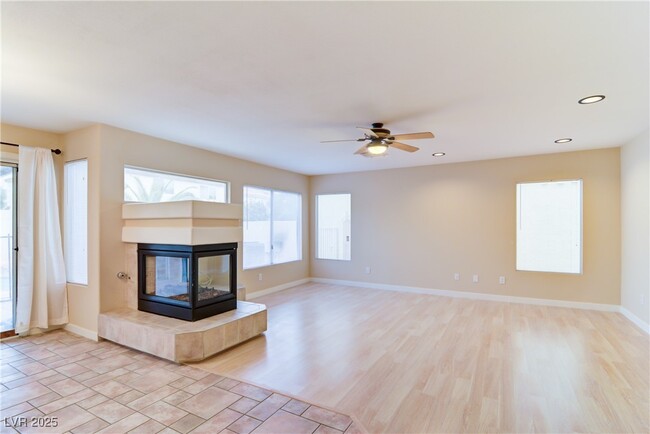 Foto del edificio - 8508 Copper Knoll Ave