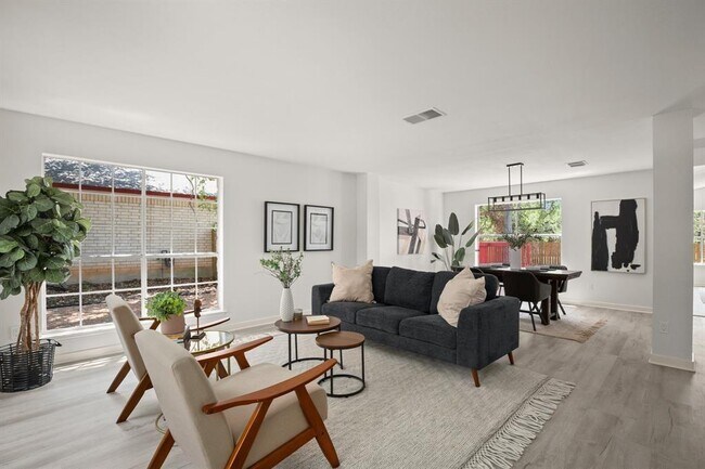 Foto del edificio - 7403 Rankin Trail