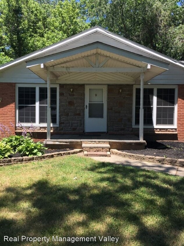 Primary Photo - 3 br, 1 bath House - 172 River Bend Blvd.