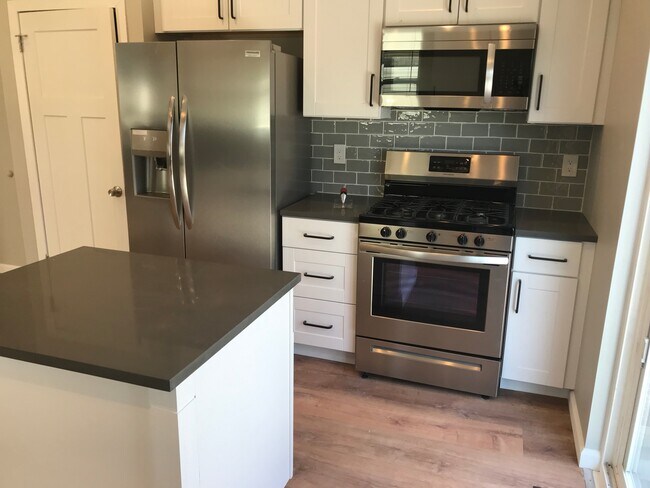 Foto del edificio - 717 Boggs Ave