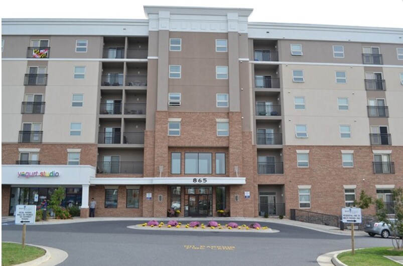 865 East Apartments in Harrisonburg, VA