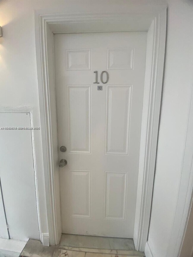 Building Photo - 1526 Pennsylvania Ave