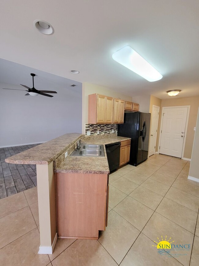 Building Photo - Gorgeous 3 Bedroom home in Santa Rosa Beach!