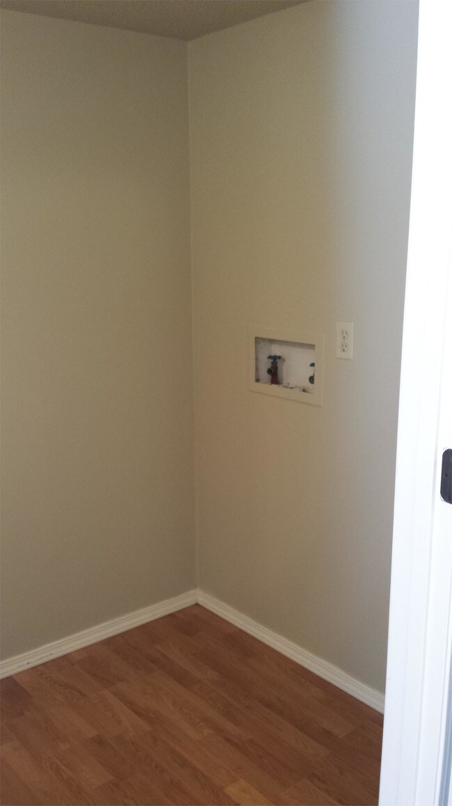 Building Photo - 4408 W Bellview Dr