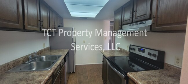 Foto del edificio - *Move In Special* - charming 2 bedroom in ...