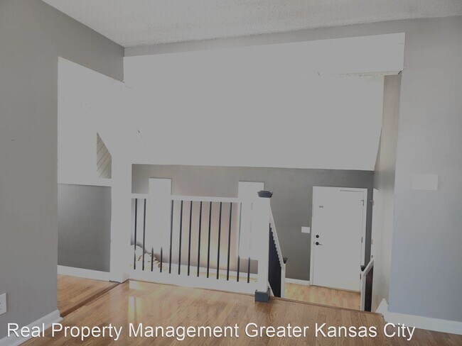 Building Photo - 4 br, 3 bath House - 1900 E. Sheridan Brid...