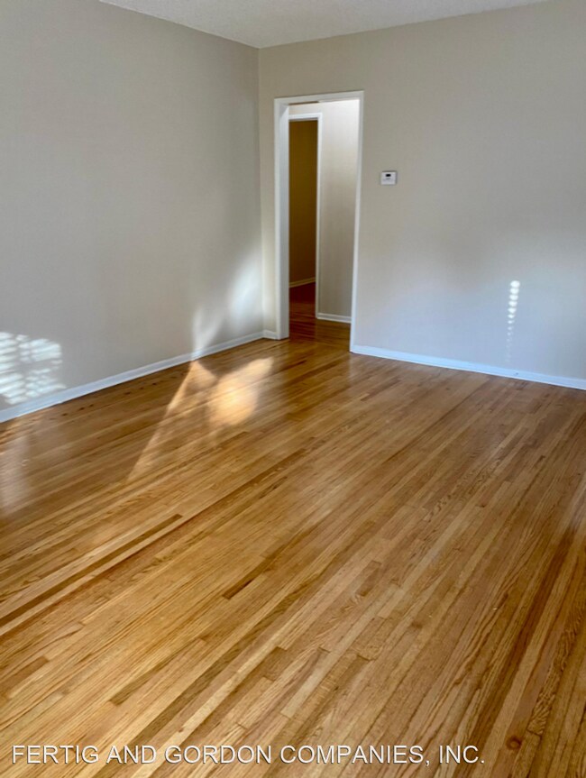 Foto del edificio - 3 br, 1 bath House - 415 Montana St.