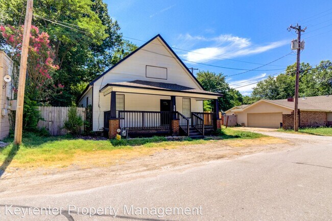 Foto del edificio - 2 br, 1 bath House - 212 N Wewoka Ave