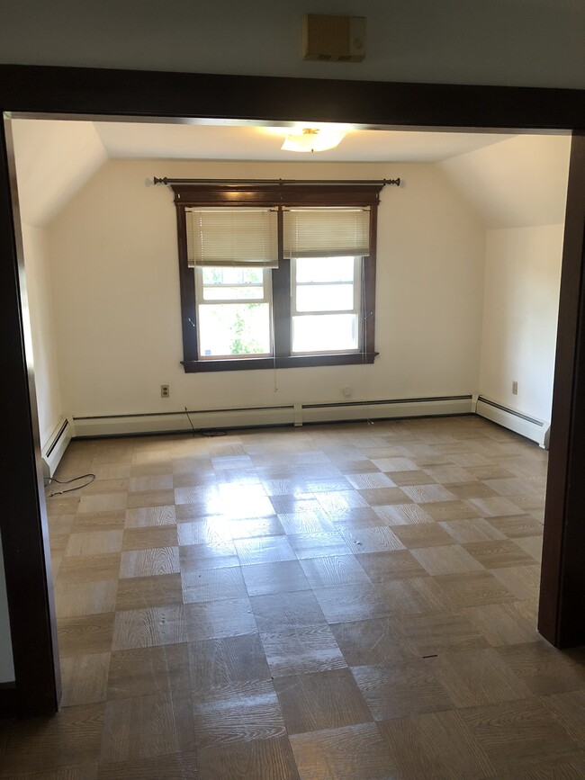 Building Photo - 95 N Whittlesey Ave