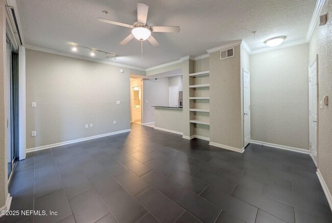 Building Photo - 1300 Riverplace Blvd