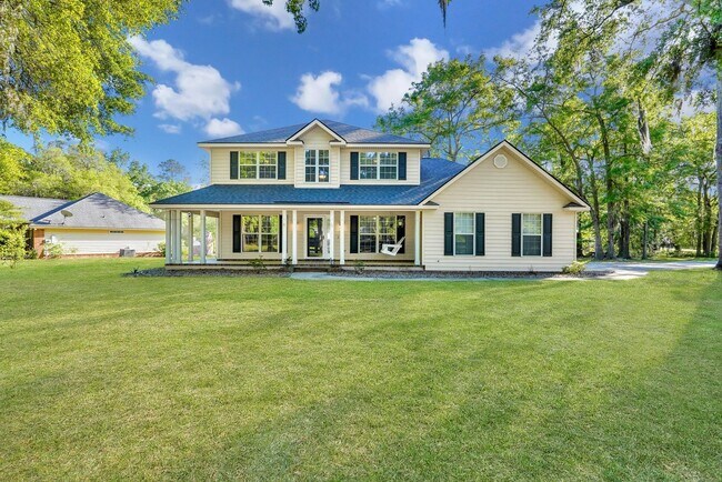 Foto del edificio - Richmond Hill Beauty: 4-Bedroom Home with Stunning Lagoon Views!