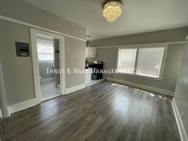 Foto del edificio - 354 Chestnut Ave