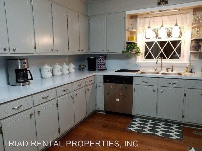 Foto del edificio - 3 br, 1.5 bath House - 1111 NC HWY 42 SOUTH