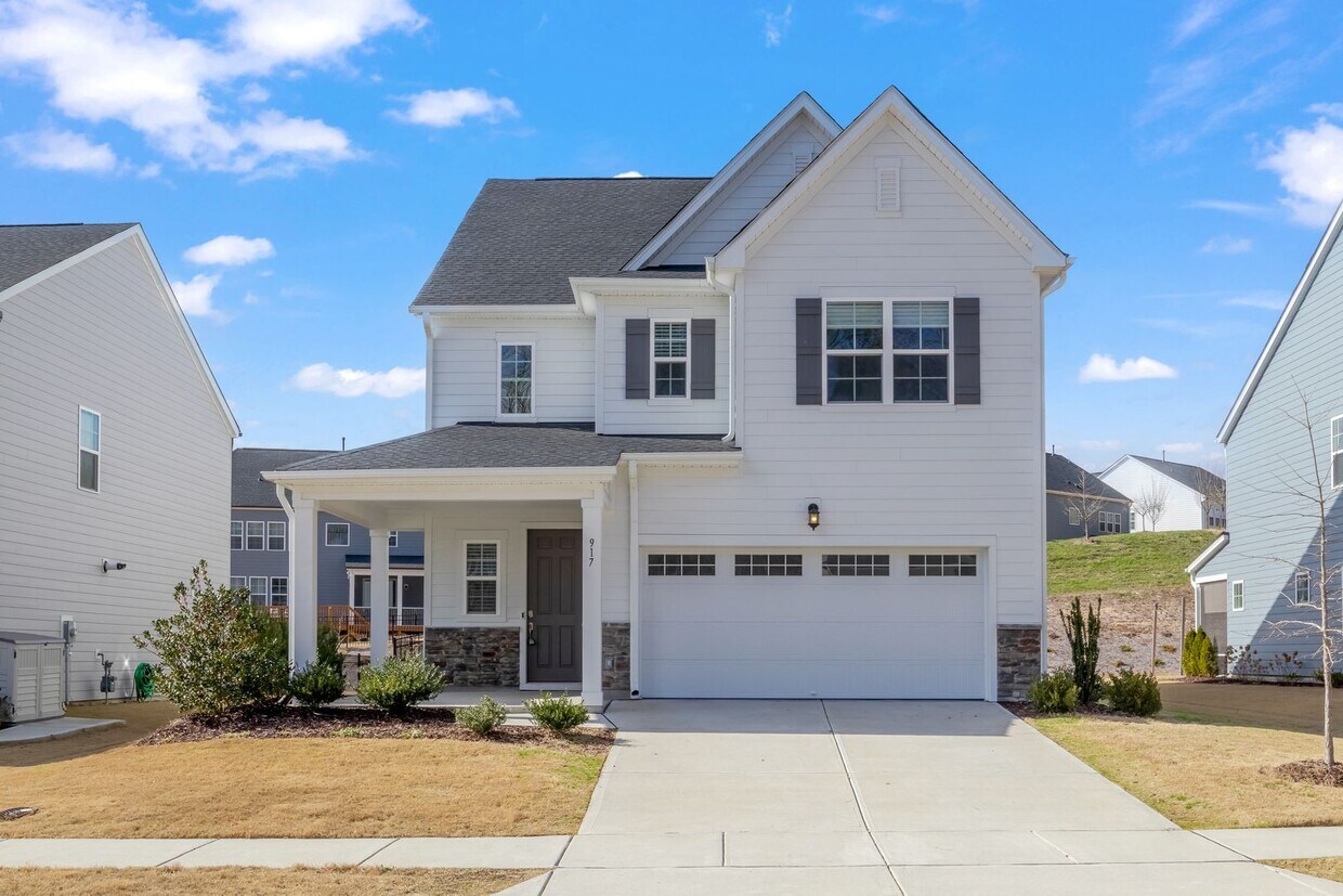 Foto principal - Light & Bright 4BR 3BA house in Tryon, Wak...